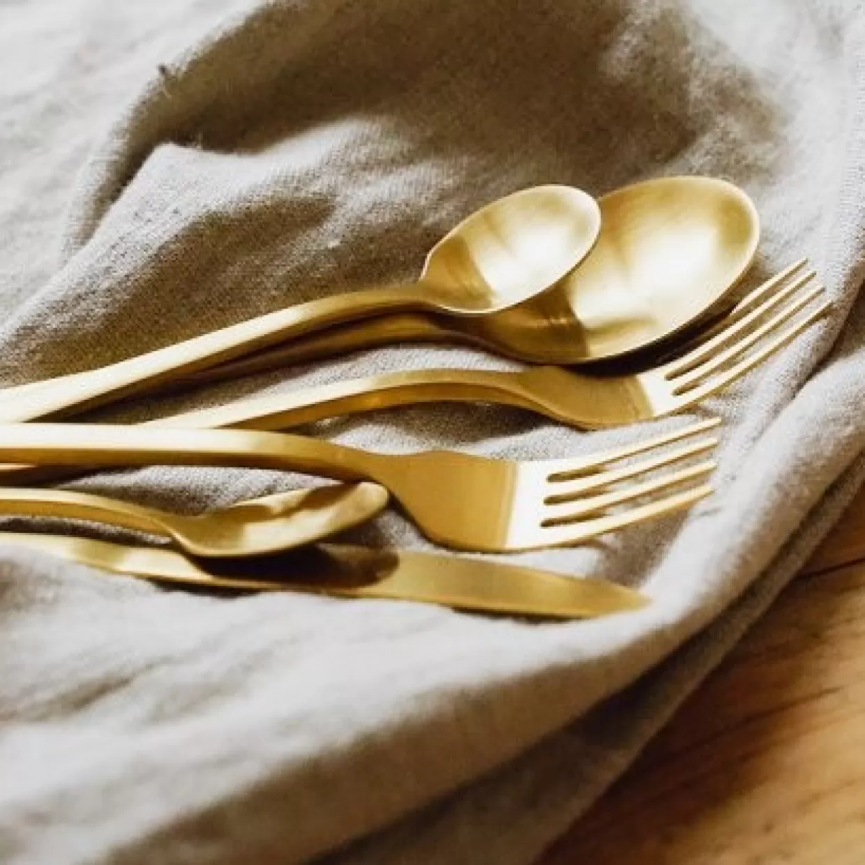 KARE Design Geschirr & Tischaccessoires | Besteck Lery Gold 4.Tlg
